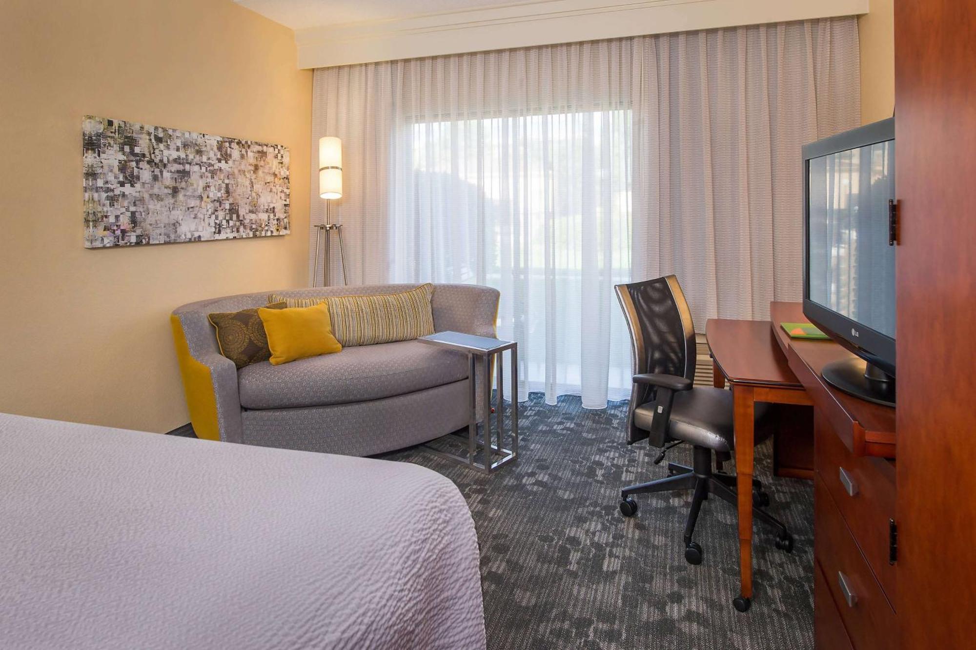 Sonesta Select Charlotte University Research Park Екстериор снимка
